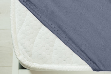 Cearceaf Brius cu elastic Jersey, 160x200, 50% poliester , 50% bumbac, Material moale si prietenos cu pielea, Albastru navy [1]