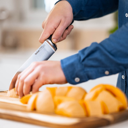 Cutitul bucatarului & suport Tefal EverSharp Pro K297S244, inox german, maner ergonomic, sistem de ascutire integrat, negru & argintiu [14]