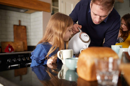 Fierbator Russell Hobbs Inspire, 1.7L, 2400W, filtru calcar detasabil, baza 360°, indicator nivel apa, alb [4]