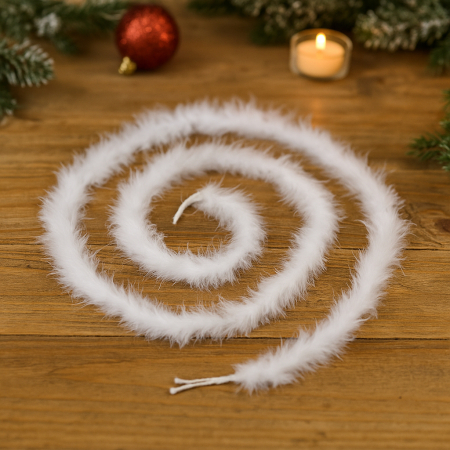 Decoratiuni si articole casa - Ghirlanda pentru decor sau bradul de Craciun, model pene si bumbac, 200cm, alb