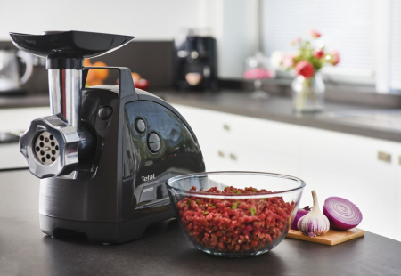 Masina de tocat carne HV8 PLUS 11IN1 Tefal NE685838, 2000W, 2.3kg carne/min, 5 accesorii pentru razuire, feliat, maruntire gheata, sos de rosii, kebbe [2]