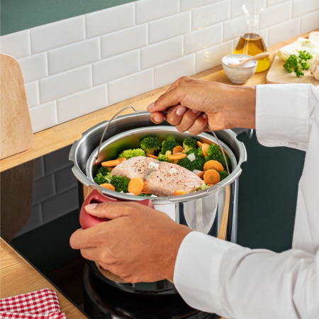 Oala sub presiune Tefal ClipsoMinut Perfect P4620733, 6 L, compatibil cu inductia, inox, indicator de presiune, 5 puncte de securitate, argintiu [4]