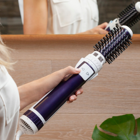 Perie rotativă Rowenta Brush Activ' Volume&Shine 2 CF9530F0, 1000W, 2 setări de temperatură si viteză, ionizare, 2 perii,  înveliş ceramic, mov [10]