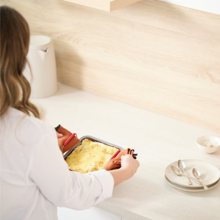 Set de 5 accesorii Tefal Dail'Easy J701S544 pentru friteuza de 4.6 L, invelis antiaderent, otel carbon, tava perforata cu manere, tava si 3 forme, neg [7]