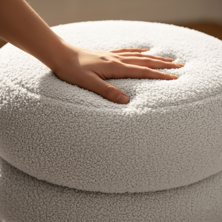 Taburet tapitat Snuggo cu spatiu de depozitare, velur, diametru 42 cm, inaltime 45 cm, alb [4]