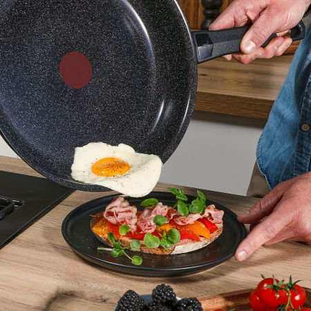 Tigaie Tefal Expertise Ceramic G2020602, 28 cm, aluminiu, invelis ceramic antiaderent, suprafata minerala rezistenta la zgarieturi, Thermo-Signal™, [4]