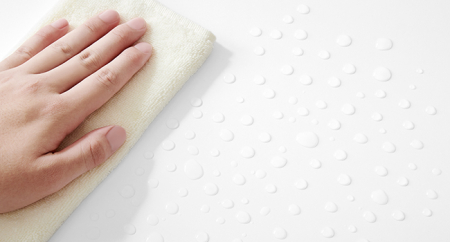 VASAGLE Dulap de baie de perete cu 3 polite, usa cu directie de deschidere reglabila, 30x40x80 cm, alb cu bej [6]