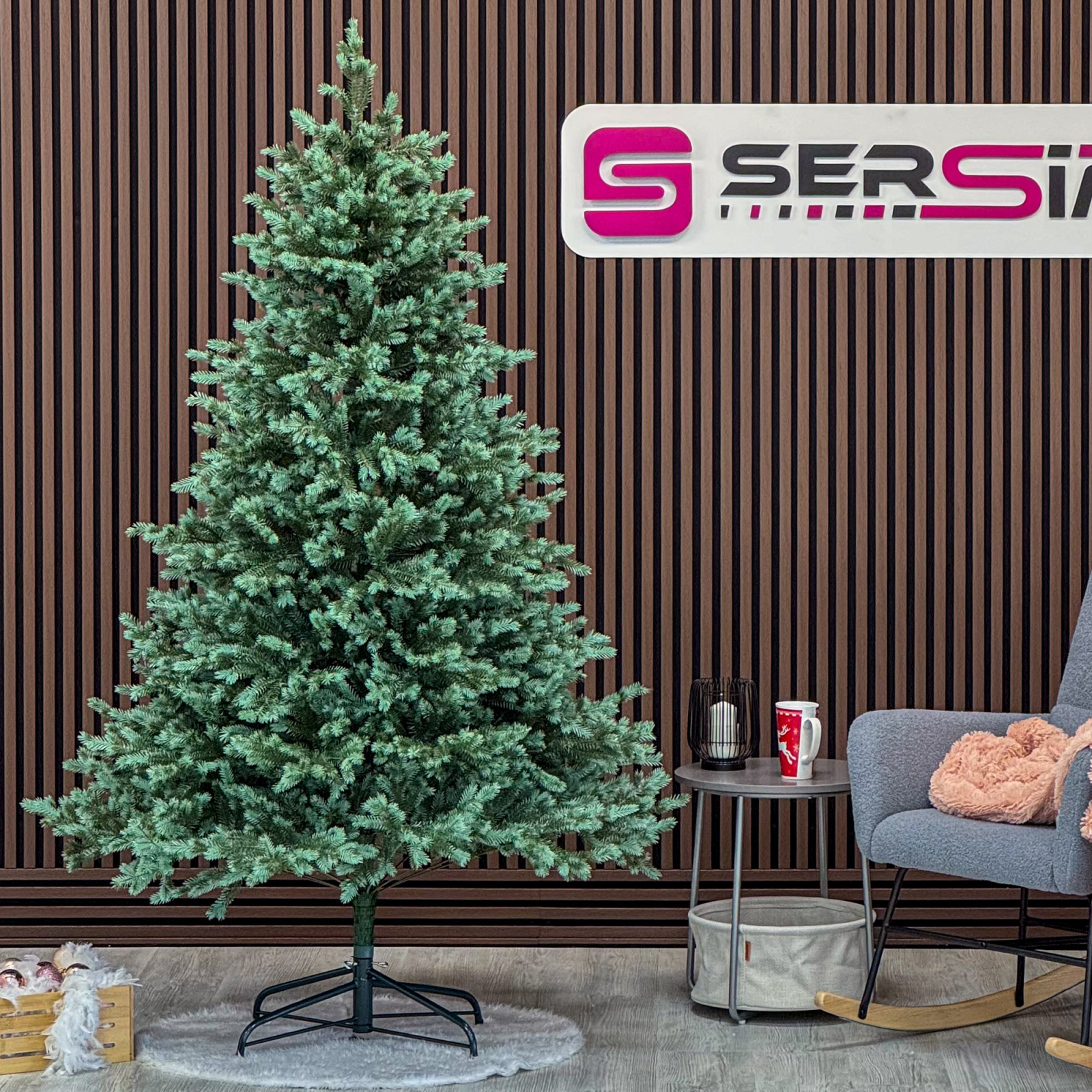 Brad artificial, Scandinavia, verde cu varfuri argintii, integral 3D, 210 cm