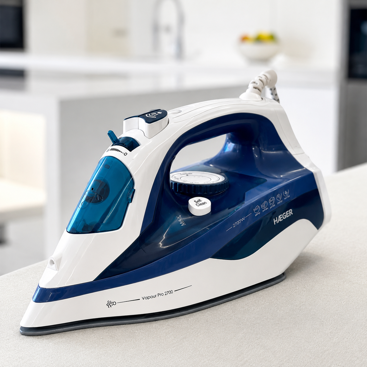 Fier de calcat cu abur HAEGER VAPOUR PRO, Talpa ceramica, 2700W, Jet abur pana la 75g/min, Sistem anti-calcar si auto-curatare, Abur vertical, Albastru [3]