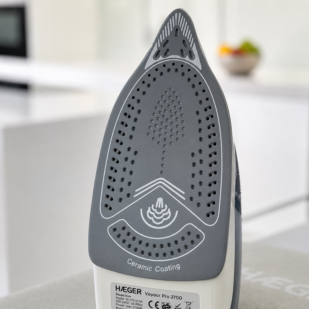 Fier de calcat cu abur HAEGER VAPOUR PRO, Talpa ceramica, 2700W, Jet abur pana la 75g/min, Sistem anti-calcar si auto-curatare, Abur vertical, Albastru [4]