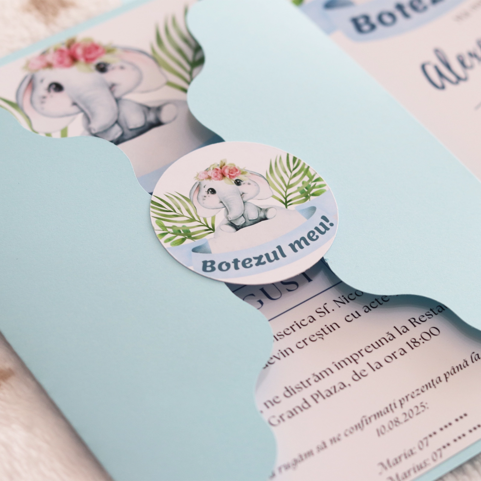 Invitație botez cu elefant și plic albastru [3]