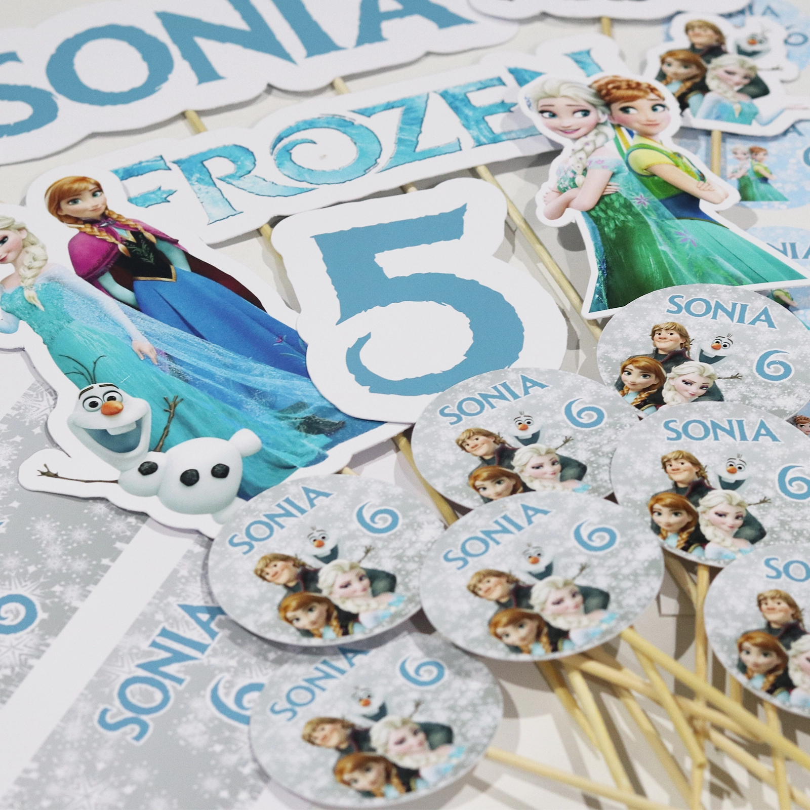 Kit petrecere Frozen personalizat [5]