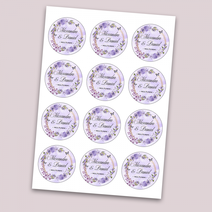 Set stickere personalizate nuntă cu numele mirilor, design floral mov cu flori, fluturi și mesaj de mulțumire [2]