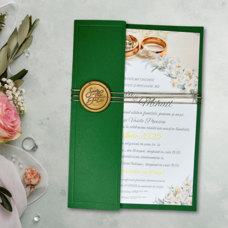 Invitații nuntă - Invitație de nuntă elegantă, cu inele, plic verde și sigiliu de ceară