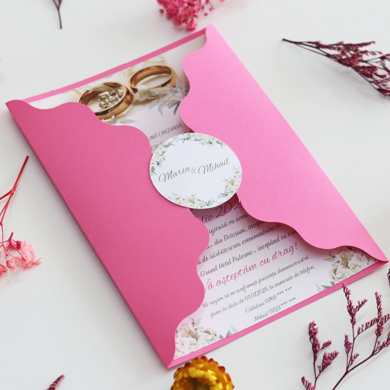 Invitație nuntă cu inele și plic roz [5]