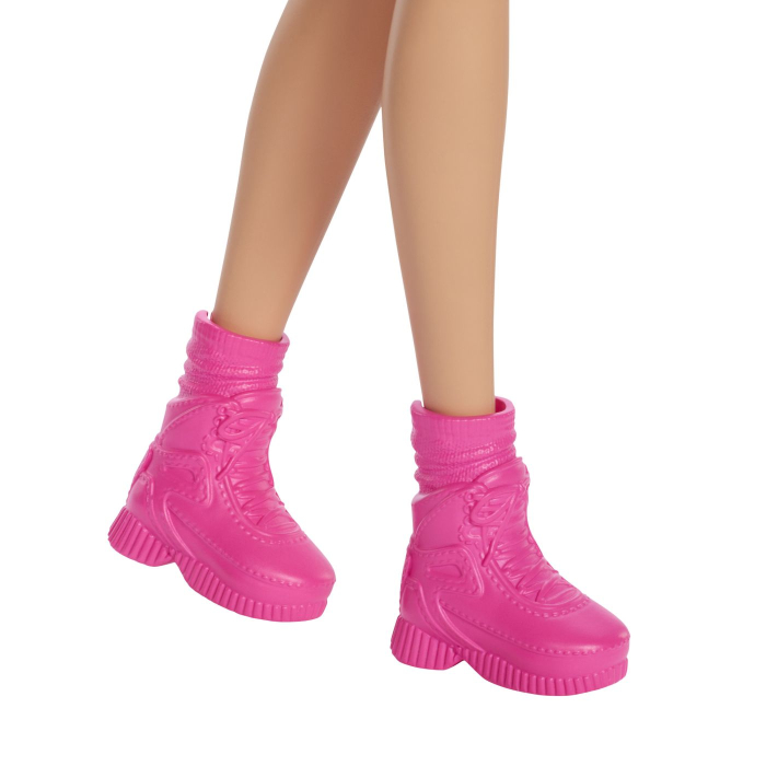 BARBIE FAMILY AND FRIENDS SET PAPUSA BARBIE MALIBU SI ACCESORII AVENTURI IN AER LIBER [9]