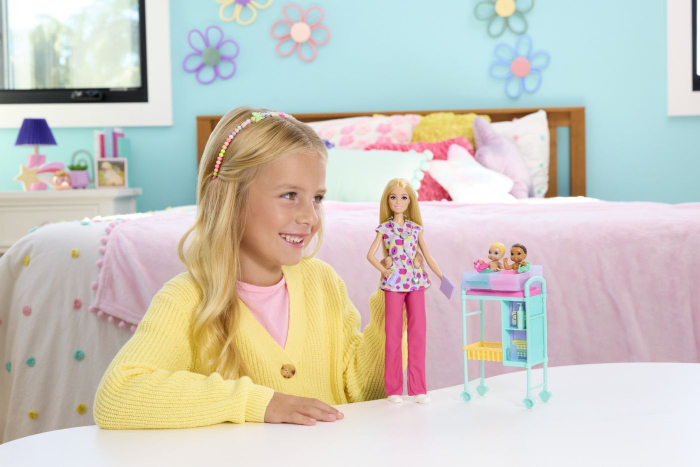 BARBIE YOU CAN BE ANYTHING PAPUSA DOCTOR PEDIATRU CU ACCESORII [3]
