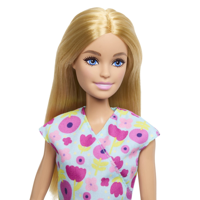 BARBIE YOU CAN BE ANYTHING PAPUSA DOCTOR PEDIATRU CU ACCESORII [6]