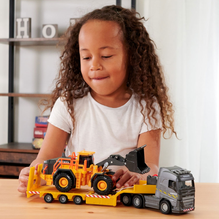 Camion Majorette Volvo cu remorca si buldozer [10]