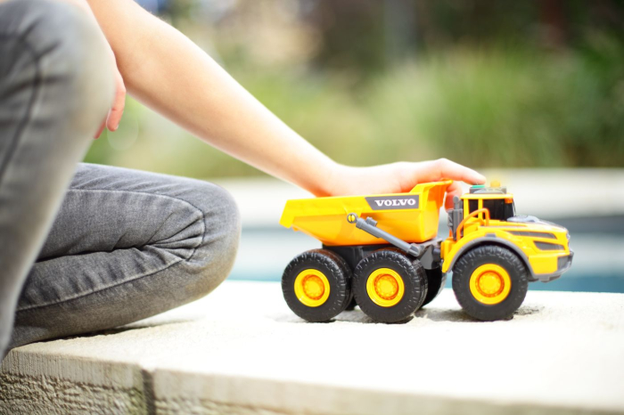 DICKIE BASCULANTA VOLVO ARTICULAT CU SUNETE SI LUMINI 23CM [3]