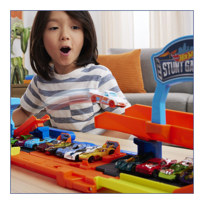 HOT WHEELS CITY TRANSFORMAREA GARAJULUI DE CASCADORII CU MASINUTA INCLUSA [4]