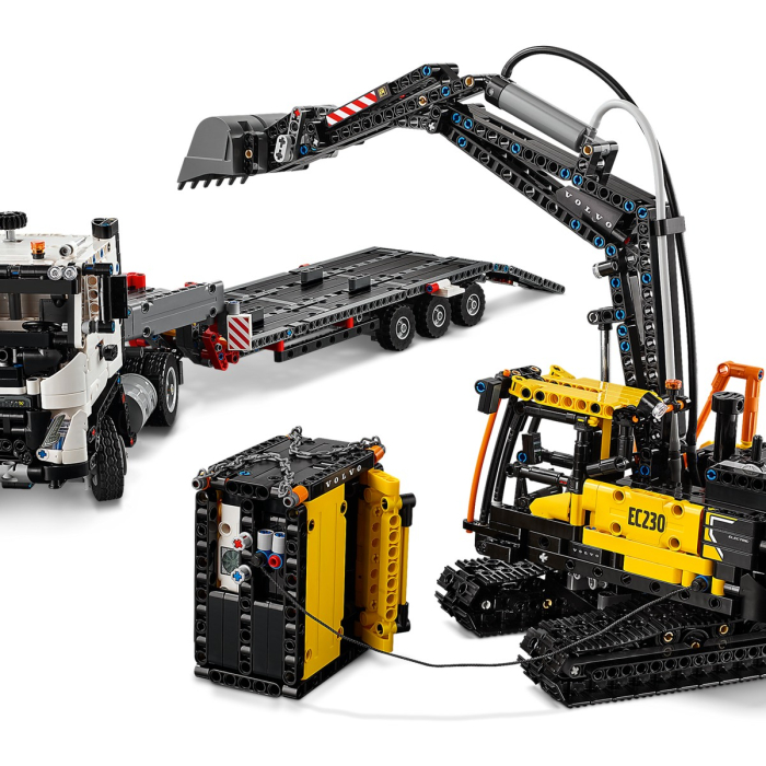 LEGO TECHNIC CAMIONUL FMX ȘI EXCAVATORUL ELECTRIC EC230 DE LA VOLVO 42175 [2]