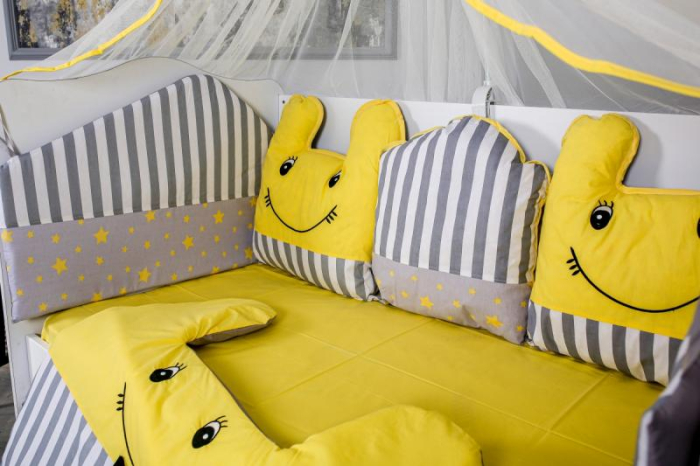 Lenjerie MyKids 11 piese Figures gri-galben cu baldachin 120x60 cm [3]