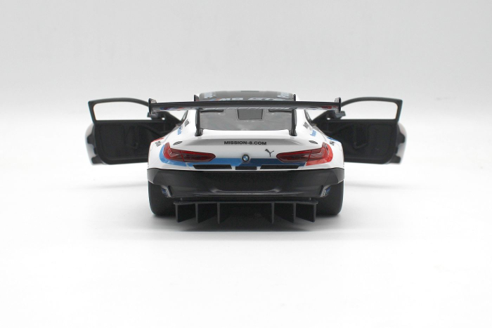 MASINUTA CONSTRUIBILA CU TELECOMANDA BMW M8 GTE SCARA 1 LA 18 [6]