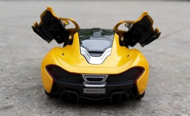 MASINUTA METALICA McLAREN P1 PORTOCALIU SCARA 1 LA 24 [6]