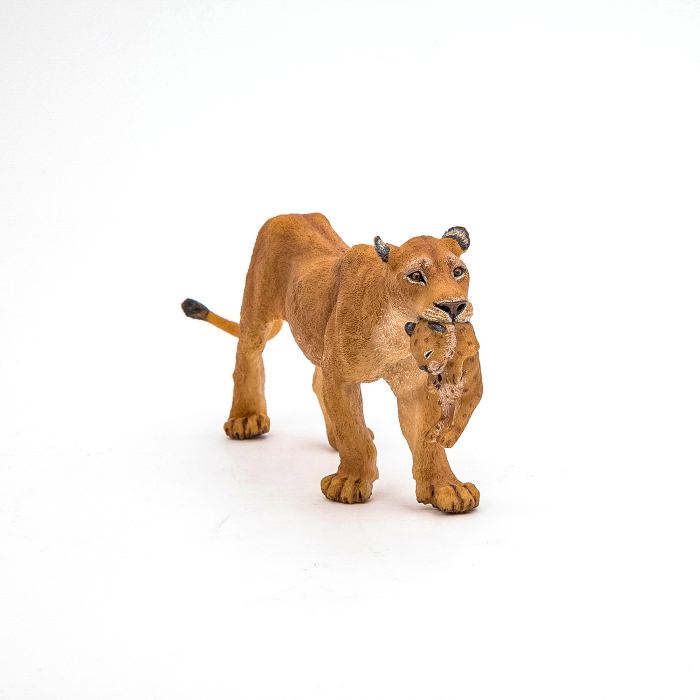 PAPO FIGURINA LEOAICA CU PUI [4]