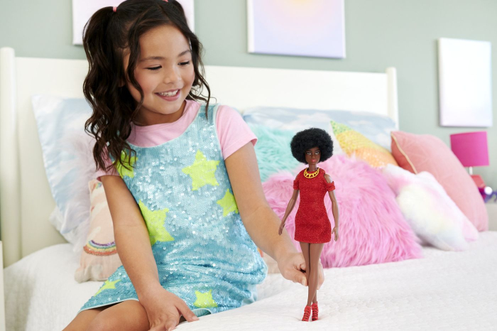 PAPUSA BARBIE FASHIONISTA MULATRA CU PAR AFRO [3]