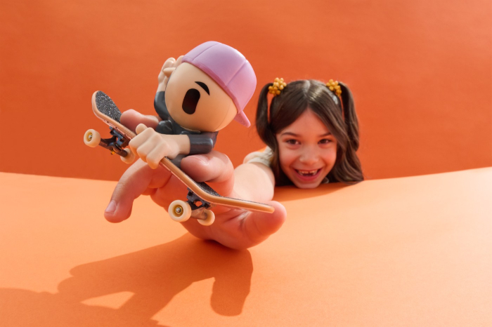 TECH DECH SK8 CREW PACHET PLACA SI FIGURINA 9.6CM SAPCA MOV [3]