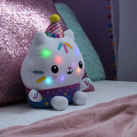 GABBYS DOLLHOUSE PLUS STRALUCITOR MOTANUL BRIOSEL 25CM [6]