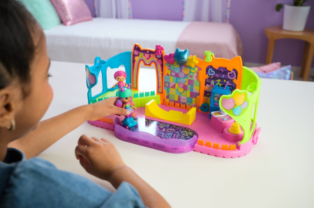 GABBYS DOLLHOUSE SET DE JOACA CAMERA DE PETRECERE [2]