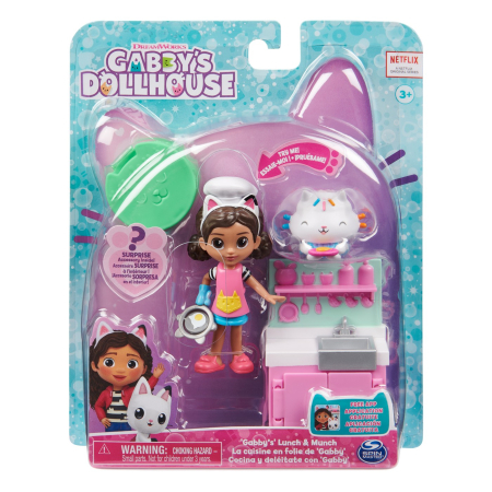 Papusi, plusuri, zane si figurine - GABBYS DOLLHOUSE SET PAPUSA 9.7CM CU PISICUTA BUCATARIA LUI GABBY