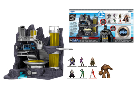 JADA BATMAN PESTERA LUI BATMAN [8]