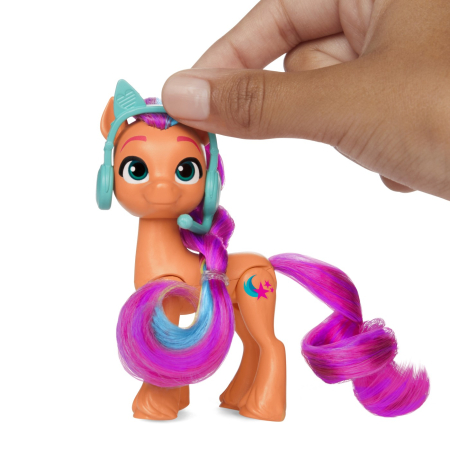 MY LITTLE PONY SUNNY STARSCOUT PE SCOOTER SET FIGURINA SI 4 ACCESORII [4]