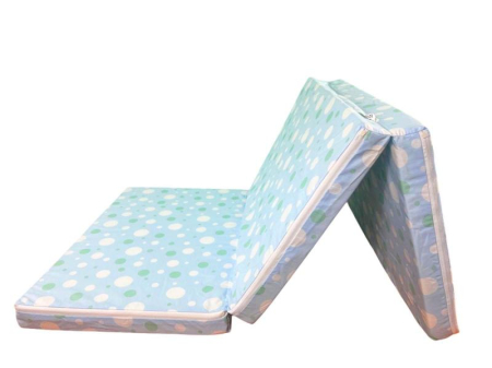 Saltea patut - Saltea Pliabila Spuma Poliuretanica 120x60x5 cm - Light Blue with Dots