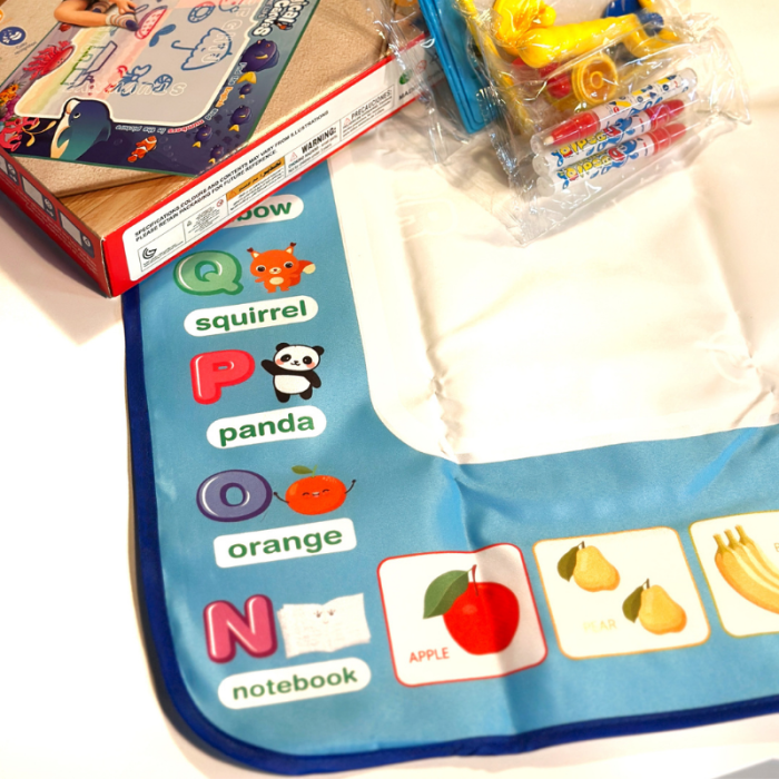 Mată de desen cu apă 100x80 cm cu accesorii, alfabet – reutilizabilă, fără murdărie [7]