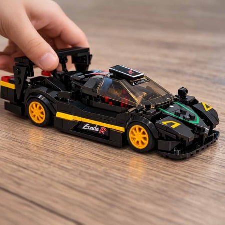 Accesorii constructie locuri de joaca - Masina Pagani Zonda R Rastar 1:28 din piese de constructie – 387 piese