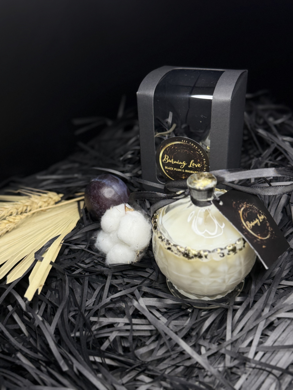 Lumânare parfumată  Chic Black Plum&Rhubarb [1]