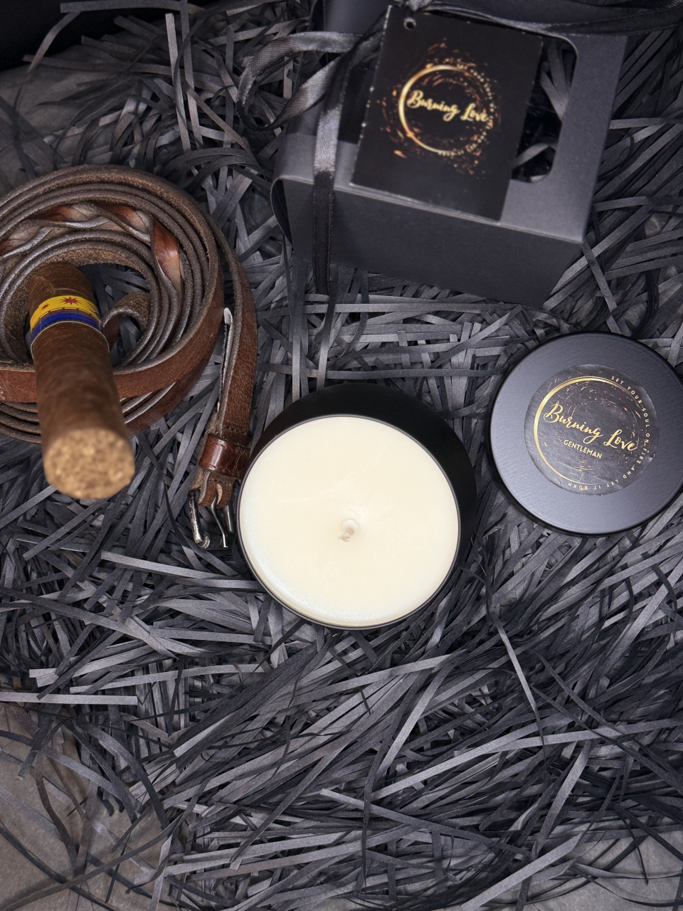 Lumânare parfumată Unique Gentleman [2]