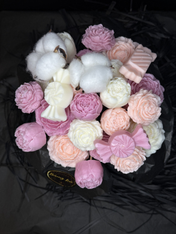 Aranjament floral din ceară naturală Peony [1]