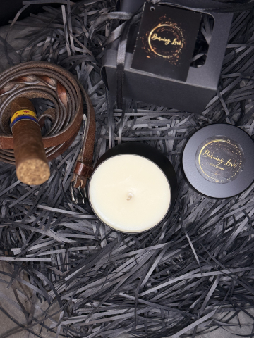 Lumânare parfumată Unique Gentleman [1]