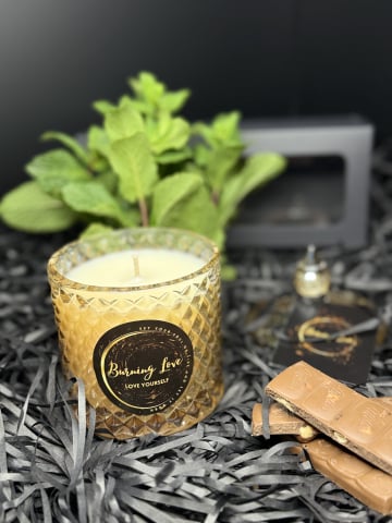 Limited Edition - Lumânare parfumata Love Yourself