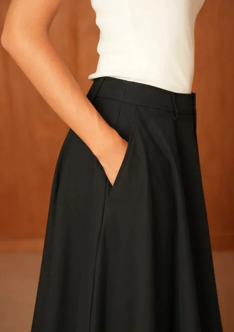 Fusta midi neagra din bumbac [2]