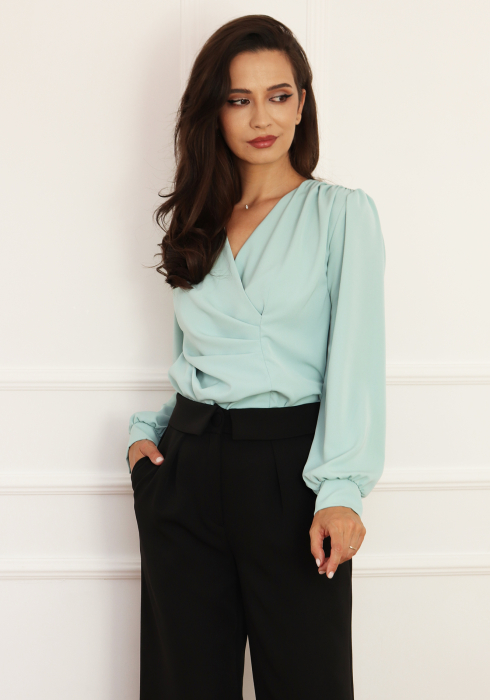 Pantalon negru evazat cu talie inalta [3]