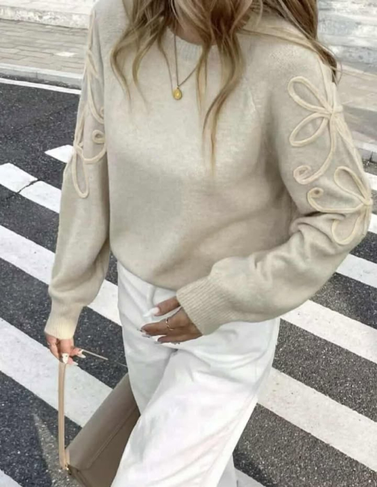 Pulover dama cu aplicatii florale [3]