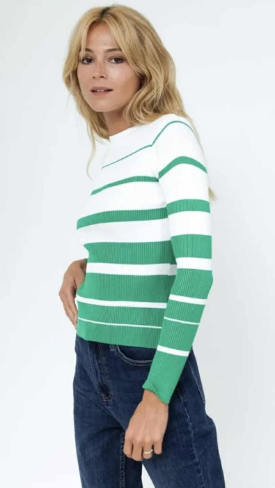 Pulover tricotat cu dungi verzi și albe [3]