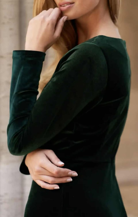 Rochie midi din catifea verde cu maneca lunga [4]